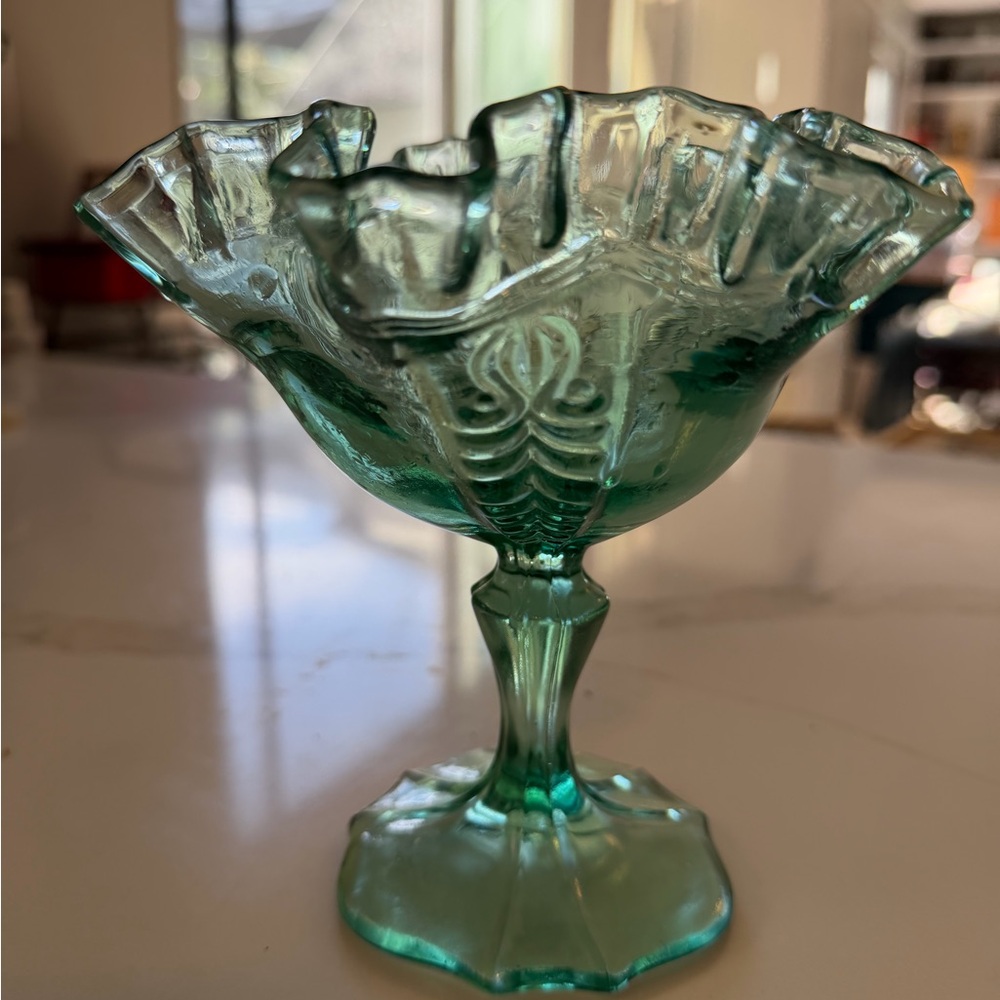 Vintage Fenton Green Glass Decorative Collectible Vase Candy Dish